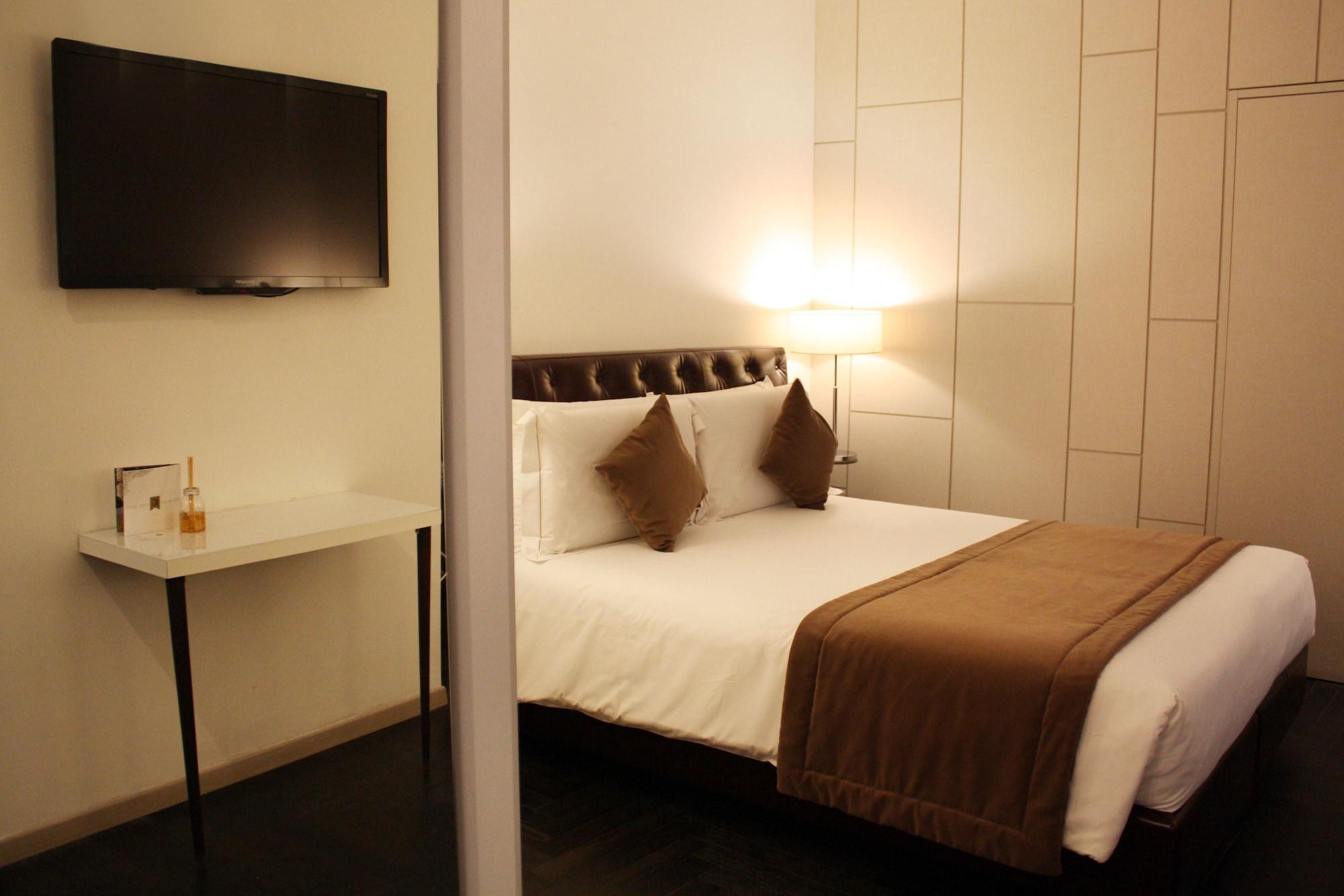 Piazza Del Gesu' Luxury Suites Rome Exterior photo